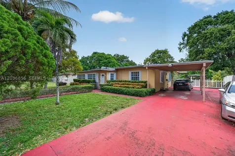 761 NE 139th Street North Miami FL 33161