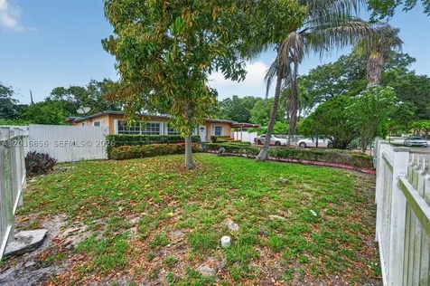 761 NE 139th Street North Miami FL 33161