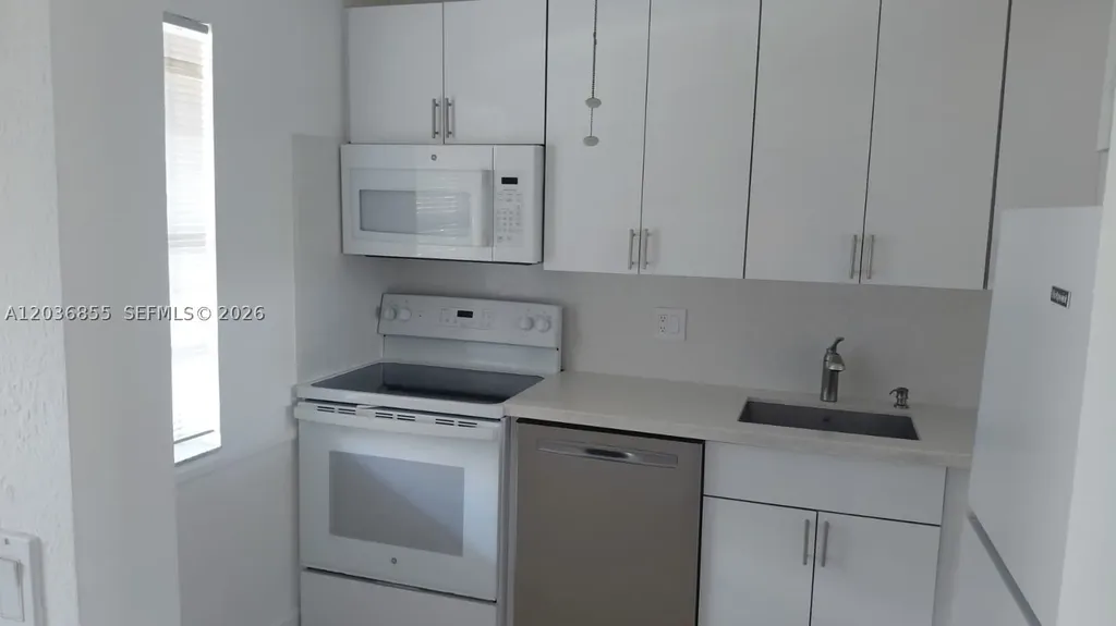 7897 Golf Cir Drive Margate FL 33063