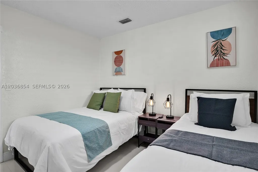 6452 Custer Street Hollywood FL 33024