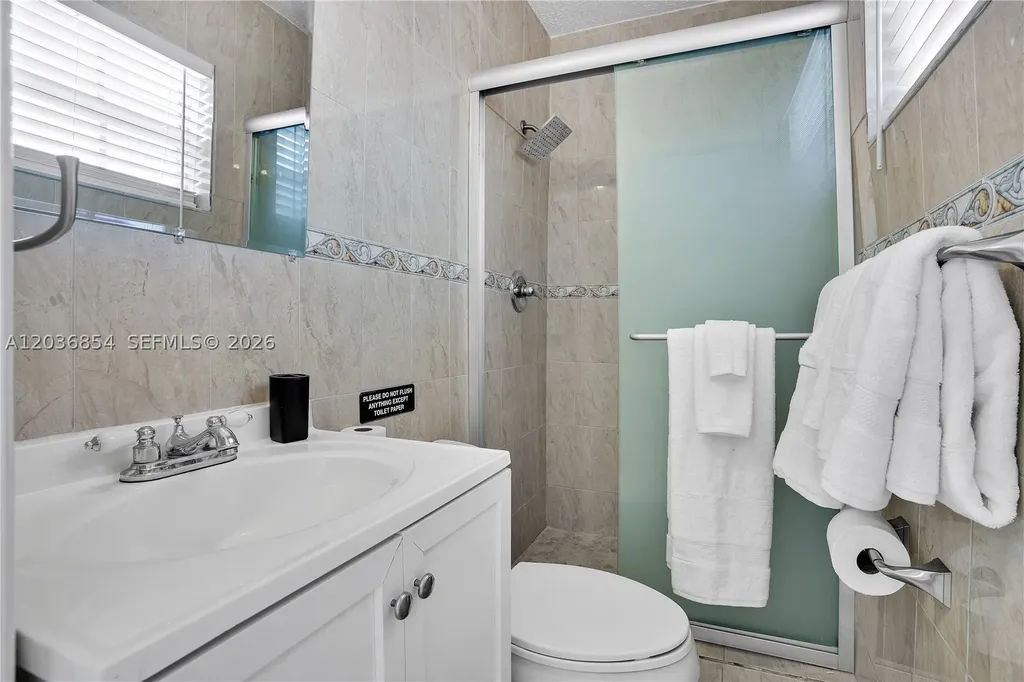 6452 Custer Street Hollywood FL 33024