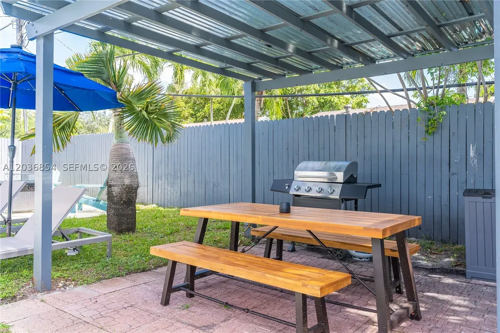 6452 Custer Street Hollywood FL 33024