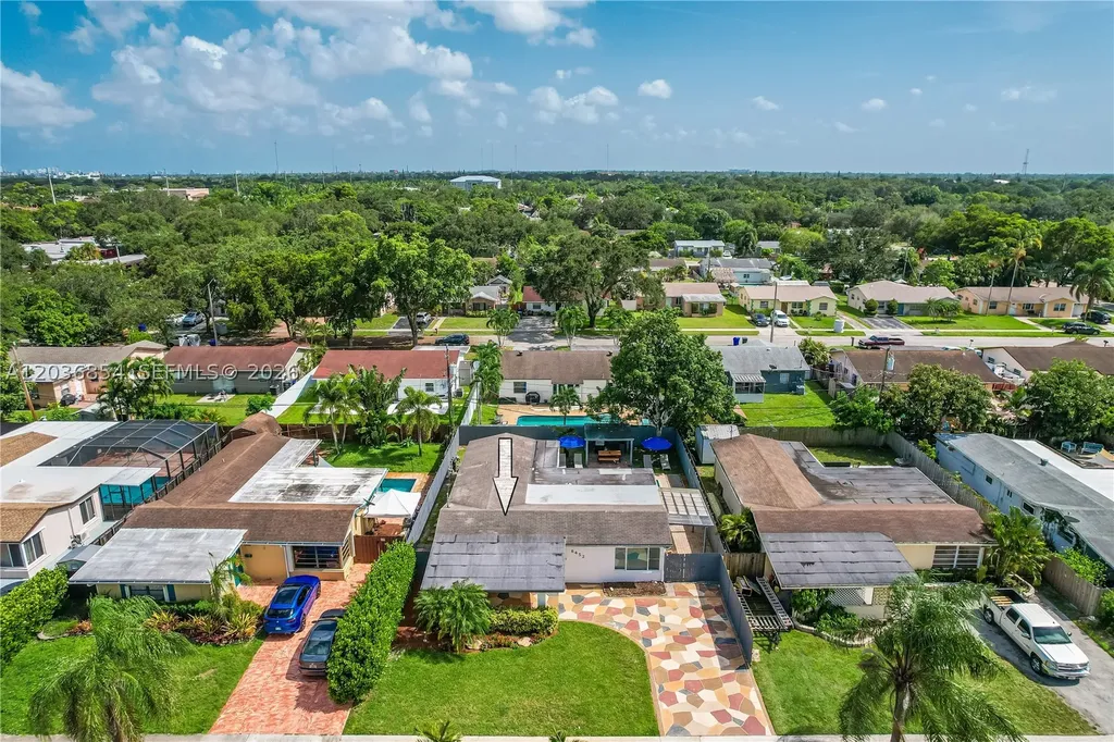 6452 Custer Street Hollywood FL 33024