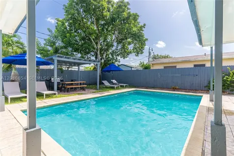 6452 Custer Street Hollywood FL 33024