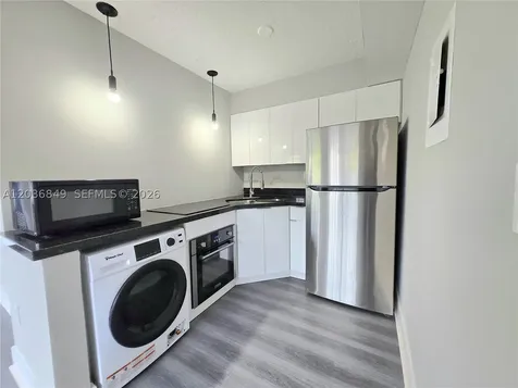 335 SW 20th Street Fort Lauderdale FL 33315