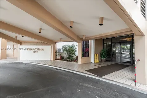 1400 Saint Charles Place Pembroke Pines FL 33026