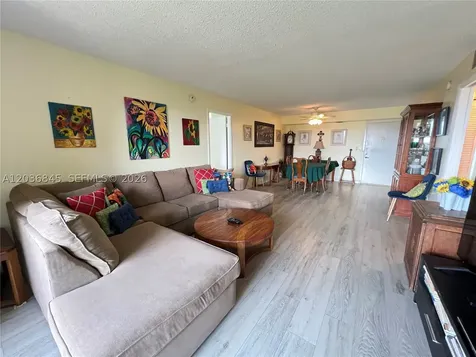 1400 Saint Charles Place Pembroke Pines FL 33026