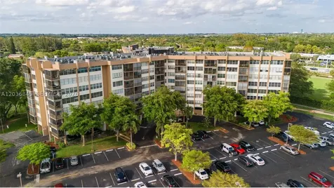 1400 Saint Charles Place Pembroke Pines FL 33026