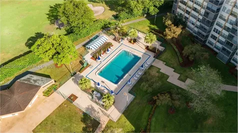 1400 Saint Charles Place Pembroke Pines FL 33026