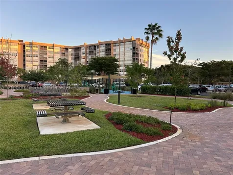 1400 Saint Charles Place Pembroke Pines FL 33026