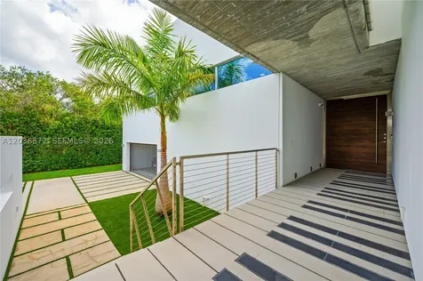 2360 SW 139th Avenue Miami FL 33175