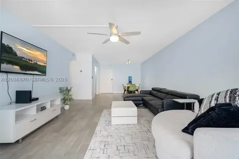 2780 NE 183rd Street Aventura FL 33160