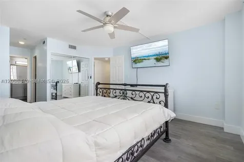 2780 NE 183rd Street Aventura FL 33160