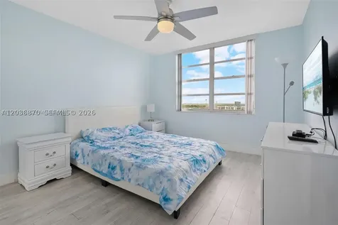 2780 NE 183rd Street Aventura FL 33160