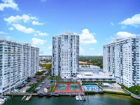 2780 NE 183rd Street Aventura FL 33160