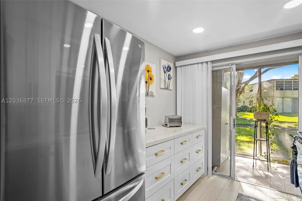 19 Abbey Lane Delray Beach FL 33446