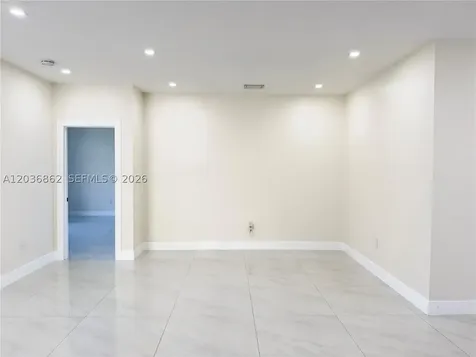 8024 NW 198th Terrace Hialeah FL 33015