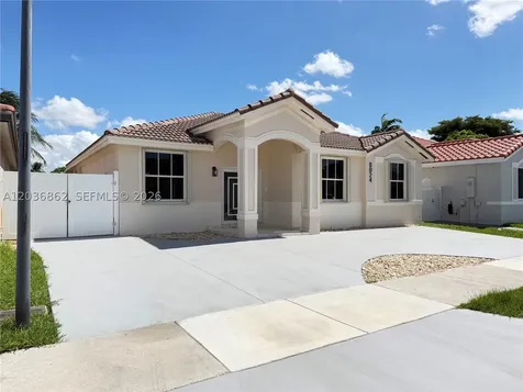 8024 NW 198th Terrace Hialeah FL 33015
