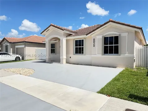 8024 NW 198th Terrace Hialeah FL 33015