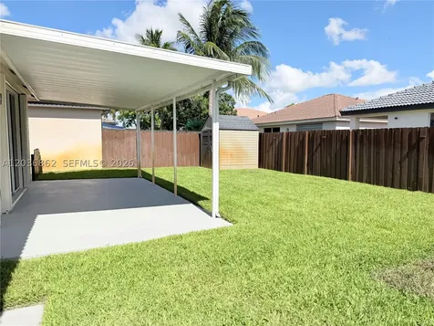 8024 NW 198th Terrace Hialeah FL 33015