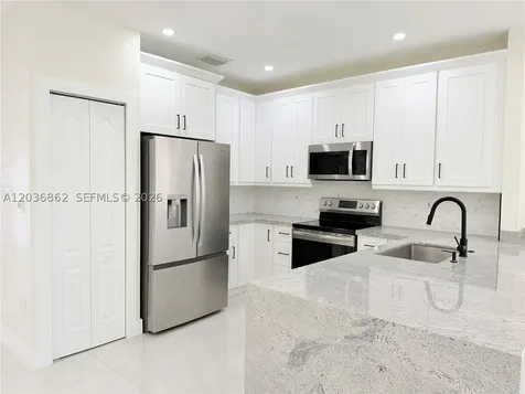 8024 NW 198th Terrace Hialeah FL 33015