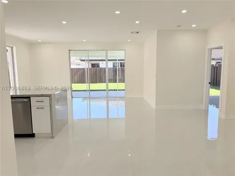 8024 NW 198th Terrace Hialeah FL 33015
