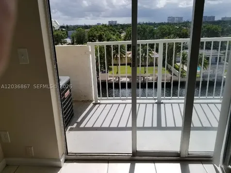 North Miami FL 33181