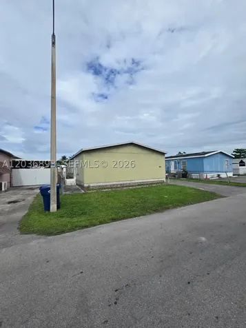 1061 SW 131 Place Miami FL 33184