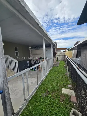 1061 SW 131 Place Miami FL 33184