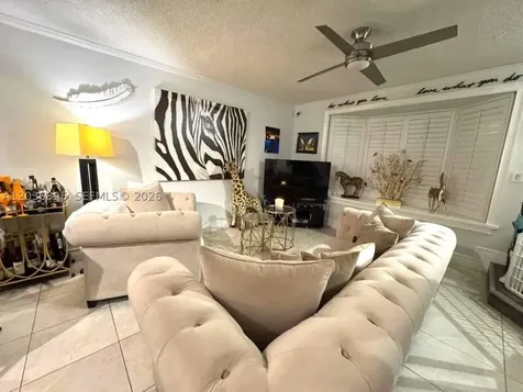10044 SW 77th Court Miami FL 33156