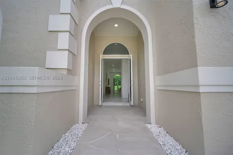 2163 Bay Court Weston FL 33326