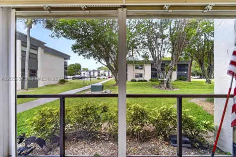 265 SE 10th Street Deerfield Beach FL 33441
