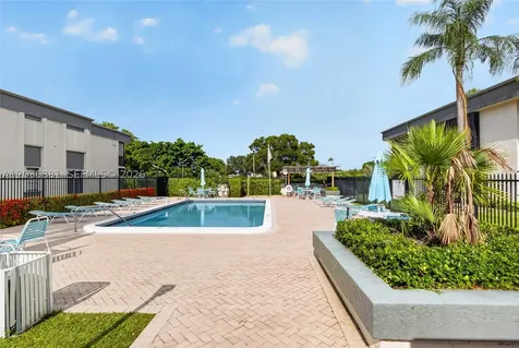 265 SE 10th Street Deerfield Beach FL 33441