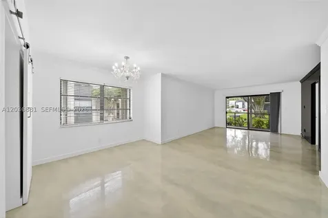 265 SE 10th Street Deerfield Beach FL 33441