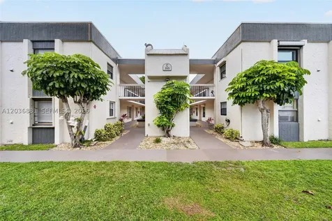 265 SE 10th Street Deerfield Beach FL 33441