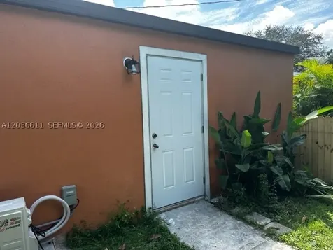 1588 NW 8th Avenue Homestead FL 33030