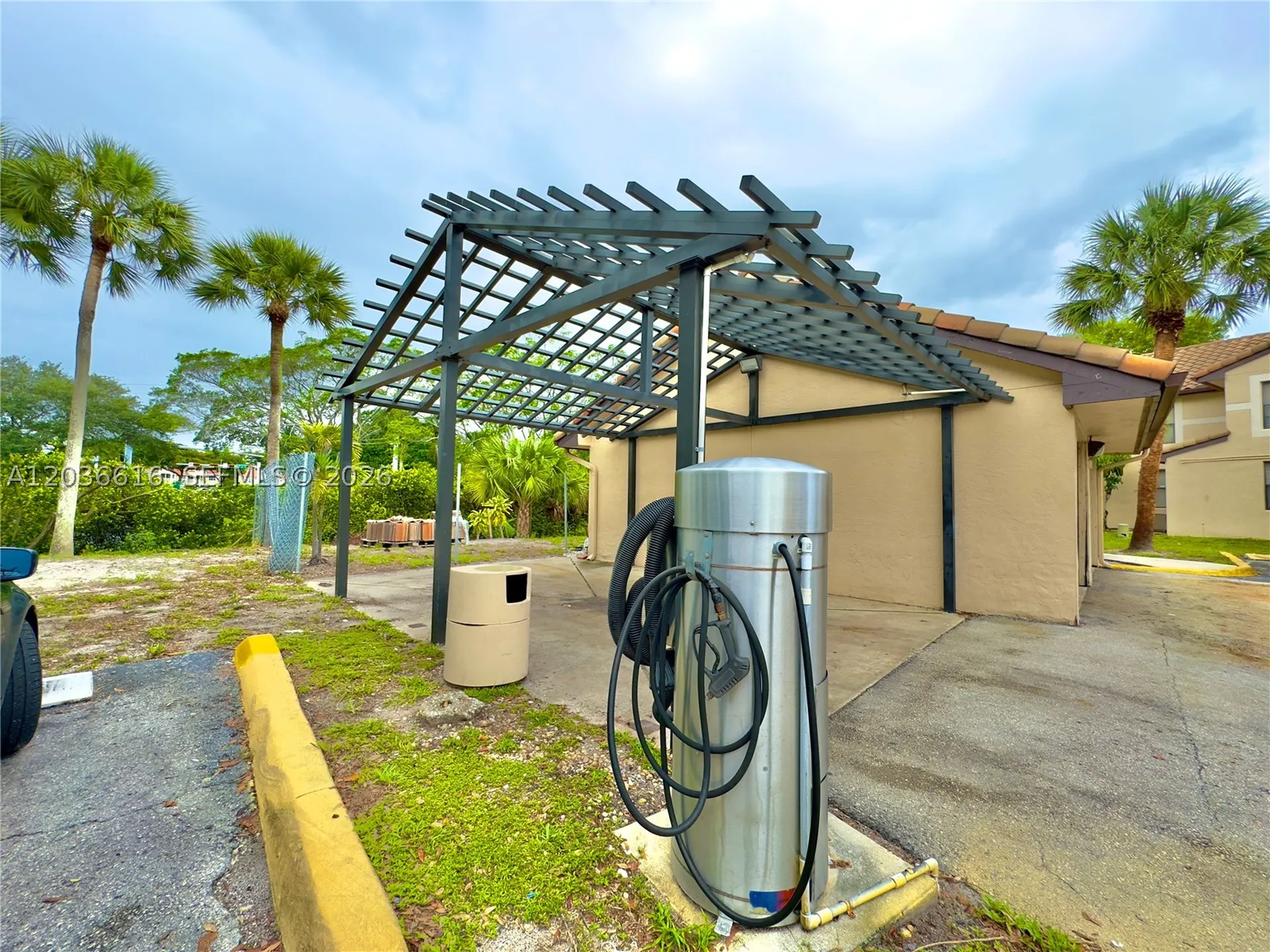 4581 W Mcnab Road Pompano Beach FL 33069