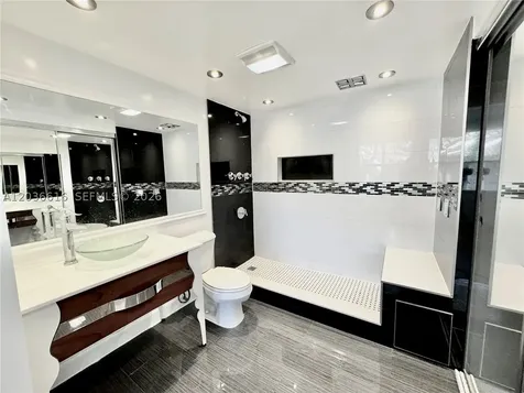 4581 W Mcnab Road Pompano Beach FL 33069