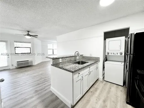 4581 W Mcnab Road Pompano Beach FL 33069