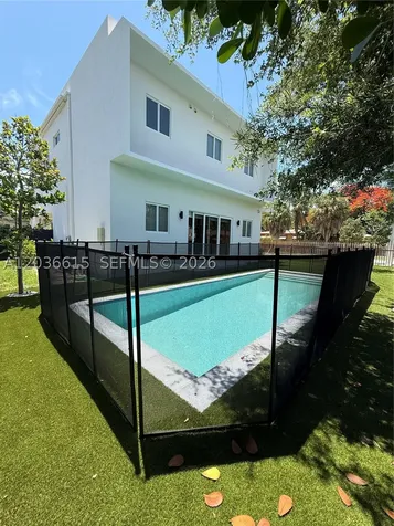 3326 Elizabeth Street Miami FL 33133