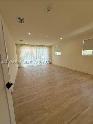 3326 Elizabeth Street Miami FL 33133