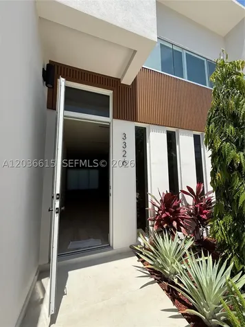 3326 Elizabeth Street Miami FL 33133