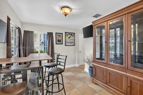 8815 Woodside Court Davie FL 33328