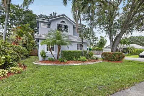 8815 Woodside Court Davie FL 33328