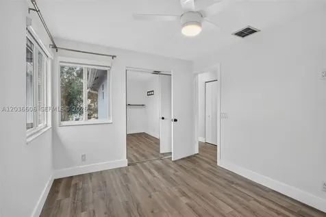 8815 Woodside Court Davie FL 33328