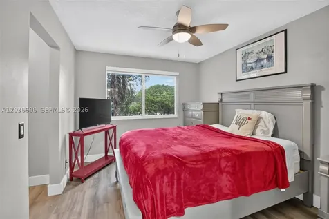 8815 Woodside Court Davie FL 33328