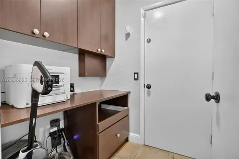8815 Woodside Court Davie FL 33328