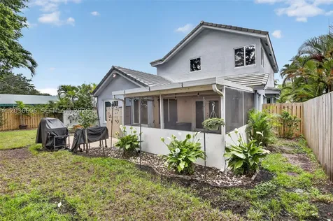 8815 Woodside Court Davie FL 33328