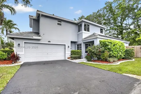 8815 Woodside Court Davie FL 33328