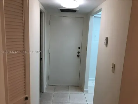 10852 N Kendall Drive Miami FL 33176